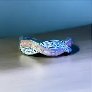 Memorial ring with halo detail